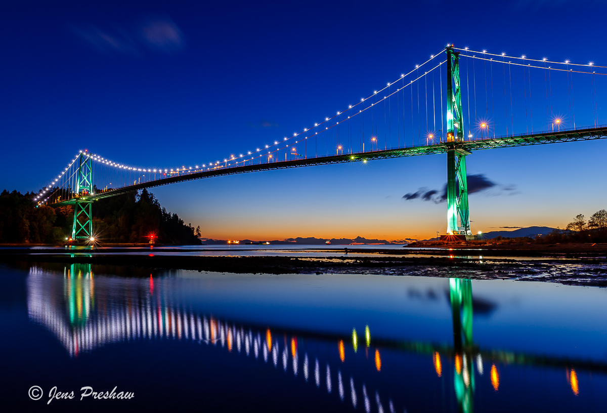 Lions Gate Bridge, Sunset, Burrard Inlet, Reflection, Vancouver, North Vancouver, West Vancouver, British Columbia, Canada, Summer...