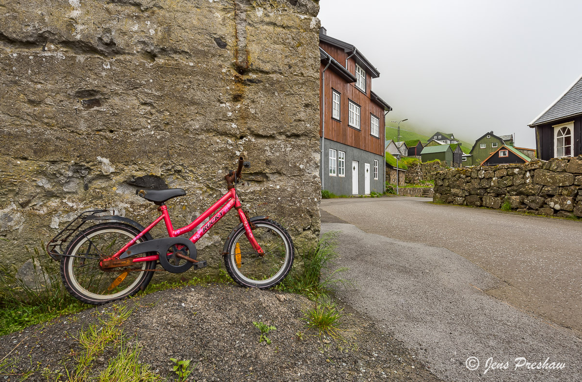 bicycle, Bour, Vagar, Faroe Islands, Village, Summer
